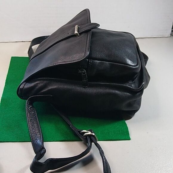Vintage Kenneth Cole Crossbody Adjustable Strap Front Flap snap Zipper Sm pocket - Picture 1 of 16